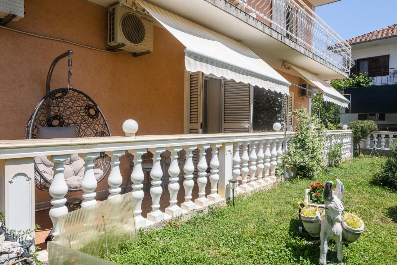 Vikeli Trogir Exterior foto